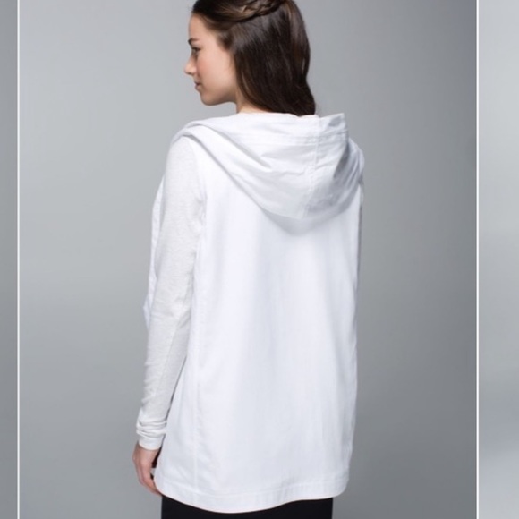 LuluLemon Wrap Jacket with pockets - Picture 2 of 9